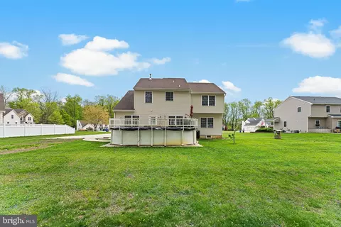 Exterior - 311 Patsy Ct, West Deptford, NJ 08066 photo 2 of 4