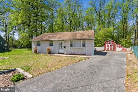 400 Braun Ct, Deptford, NJ 08096