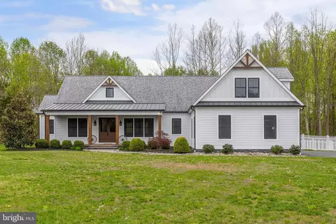 156 Homestead Ct, Woolwich Township, NJ 08085