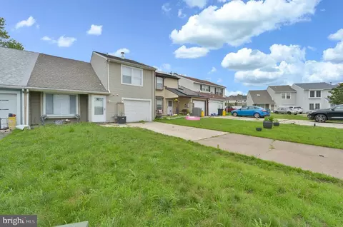 5 Fomalhaut, Turnersville, NJ 08012