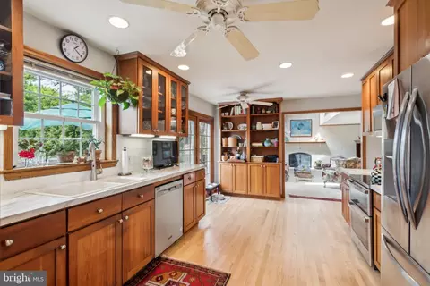 Kitchen - 9 Still Run Dr, Mickleton, NJ 08056 photo 2 of 3