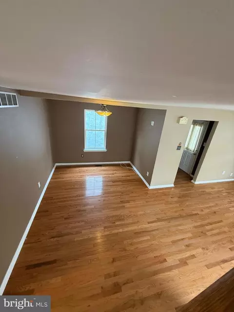 Dining - 42 Fourth Ave, Pitman, NJ 08071 photo 1 of 1
