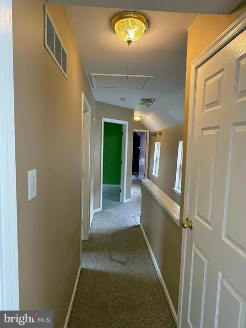 Entry Way - 42 Fourth Ave, Pitman, NJ 08071 photo 3 of 10