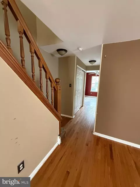 Entry Way - 42 Fourth Ave, Pitman, NJ 08071 photo 1 of 10