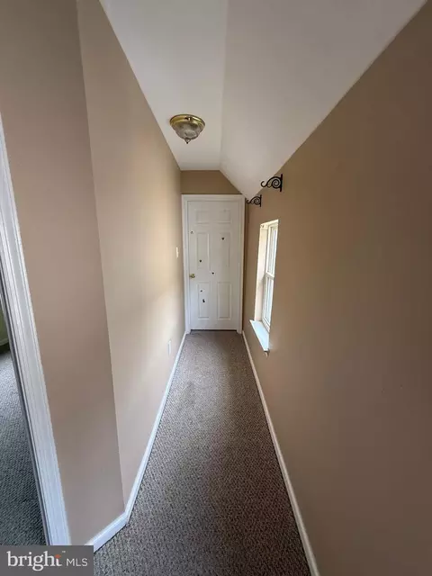 Entry Way - 42 Fourth Ave, Pitman, NJ 08071 photo 5 of 10