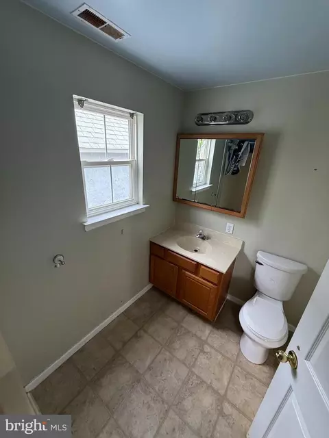 Bath - 42 Fourth Ave, Pitman, NJ 08071 photo 2 of 5