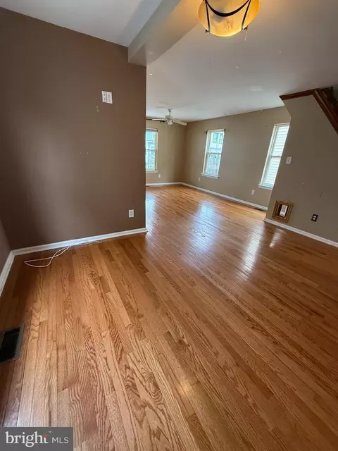 Living - 42 Fourth Ave, Pitman, NJ 08071 photo 2 of 5