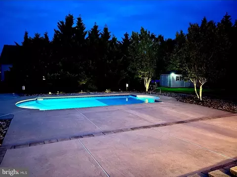 Exterior - 104 Abigail Ln, Mickleton, NJ 08056 photo 16 of 18