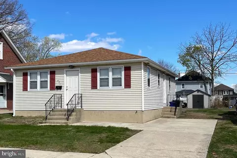 431 Greenwich Ave, Paulsboro, NJ 08066