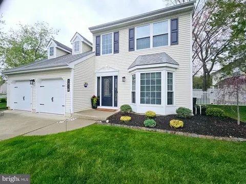 1318 Stonehenge Dr, Williamstown, NJ 08094