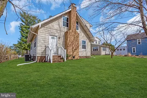 1557 Red Bank Ave, Thorofare, NJ 08086