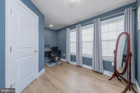 Entry Way - 91 Harmony Rd, Mickleton, NJ 08056 photo 4 of 7