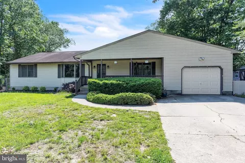 314 Hilbert Dr, Turnersville, NJ 08012