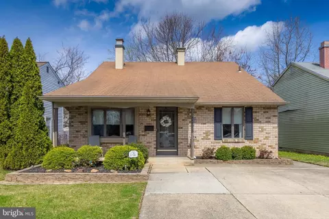 232 Leona Ct, Woodbury, NJ 08096