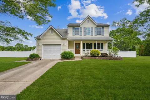 9 Poplar Ct, Mullica Hill, NJ 08062