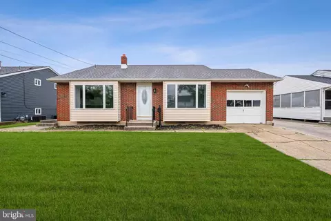 197 Lincoln Ave, Paulsboro, NJ 08066