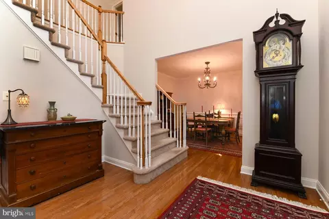 Entry Way - 31 Millwood Ct, Mickleton, NJ 08056 photo 2 of 8