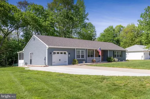 Exterior - 403 Village Ct, Mickleton, NJ 08056 photo 2 of 7