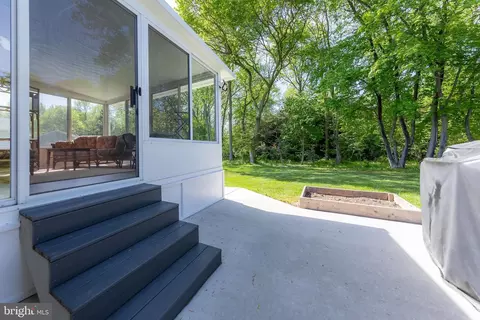 Exterior - 403 Village Ct, Mickleton, NJ 08056 photo 5 of 7