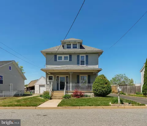 68 Woodland Ave, Thorofare, NJ 08086