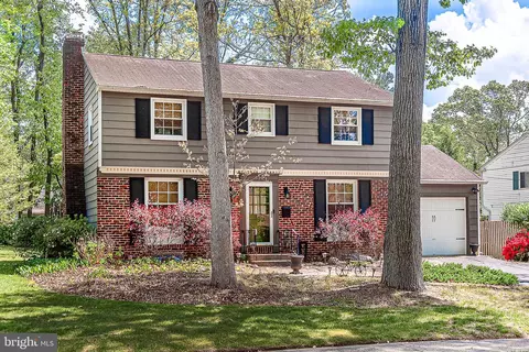 519 Independence Pl, Turnersville, NJ 08012