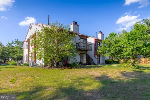 127 Ashton Ct, West Deptford, NJ 08051