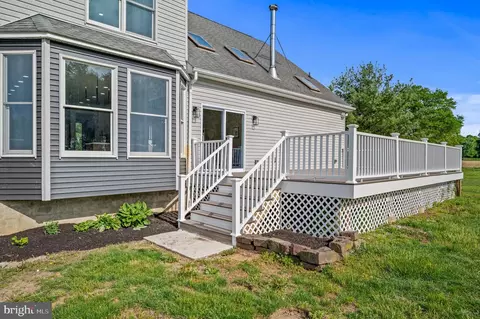Exterior - 123 W Tomlin Station Rd, Mickleton, NJ 08056 photo 6 of 11