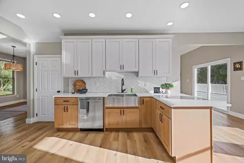 Kitchen - 123 W Tomlin Station Rd, Mickleton, NJ 08056 photo 1 of 3