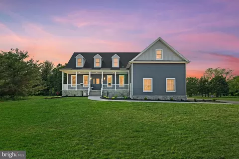 123 W Tomlin Station Rd, Mickleton, NJ 08056