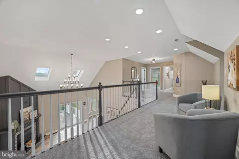 Entry Way - 123 W Tomlin Station Rd, Mickleton, NJ 08056 photo 6 of 13