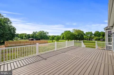 Exterior - 123 W Tomlin Station Rd, Mickleton, NJ 08056 photo 5 of 11