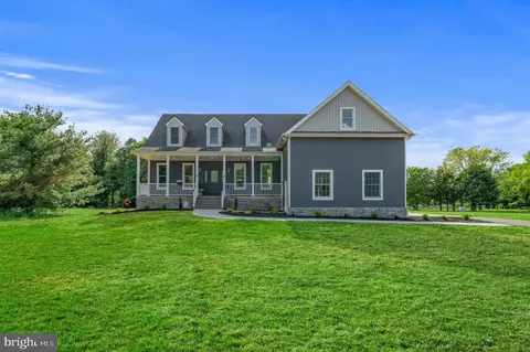 Exterior - 123 W Tomlin Station Rd, Mickleton, NJ 08056 photo 2 of 11