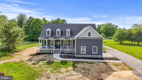 Exterior - 123 W Tomlin Station Rd, Mickleton, NJ 08056 photo 3 of 11