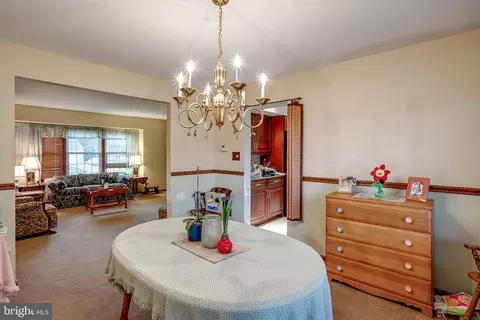 402 Doerrman Dr, Mickleton, NJ 08056 photo 7