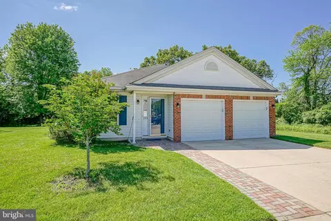 193 Blue Heron Dr, Thorofare, NJ 08086