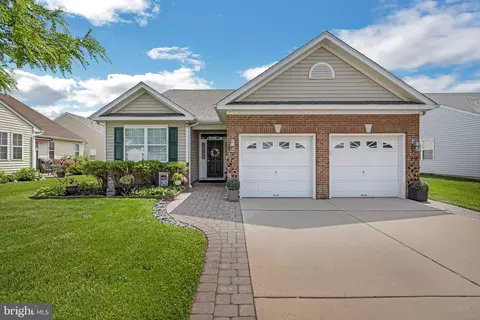 6 Stiles Ct, Sewell, NJ 08080