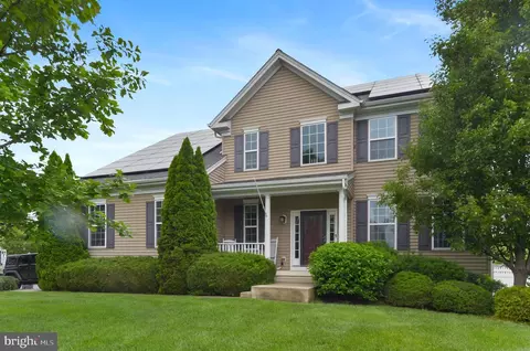 72 Stonemill, Swedesboro, NJ 08085