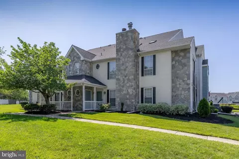 217 Pratt Ct, Sewell, NJ 08080