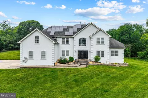 310 Nicklaus Ct, Woolwich Township, NJ 08085