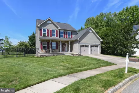 12 Ethan Ter, Woolwich Township, NJ 08085