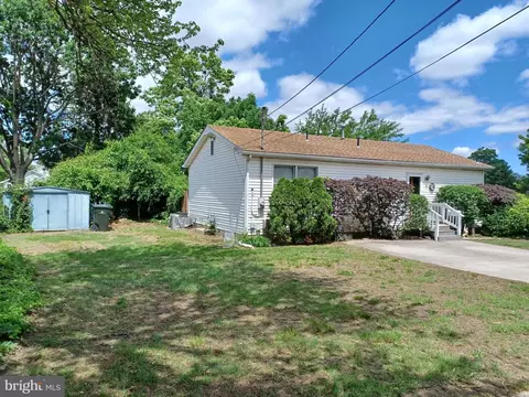 623 Pitman Ave, National Park, NJ 08063