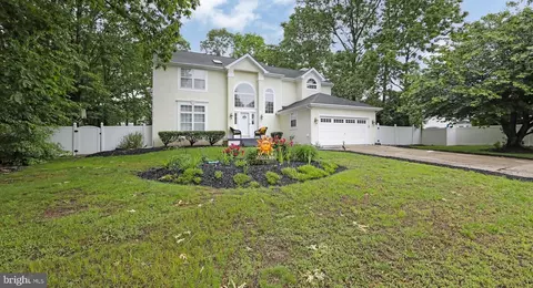1621 Whispering Woods Dr, Williamstown, NJ 08094