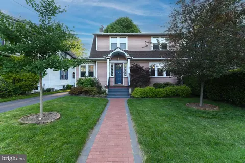 67 N American St, Woodbury, NJ 08096
