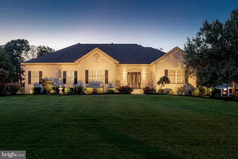 131 Preakness Dr, Mullica Hill, NJ 08062