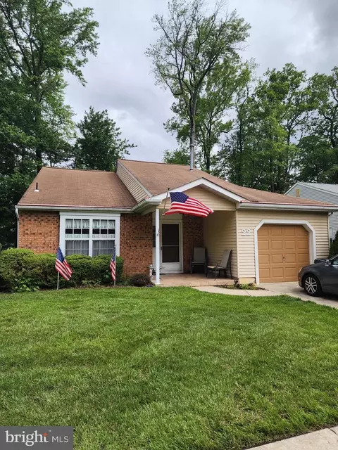 22 Kelly Dr, Deptford, NJ 08096