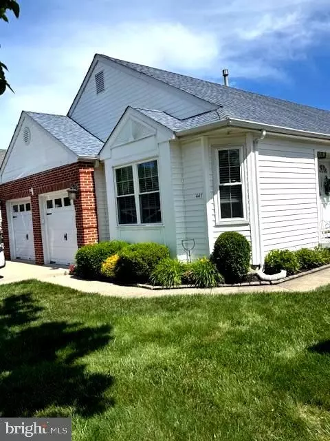 447 Barbados Dr, Williamstown, NJ 08094