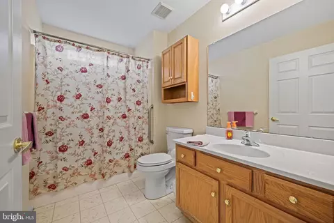 Bath - 231 Gaunt Dr, Mickleton, NJ 08056 photo 2 of 2