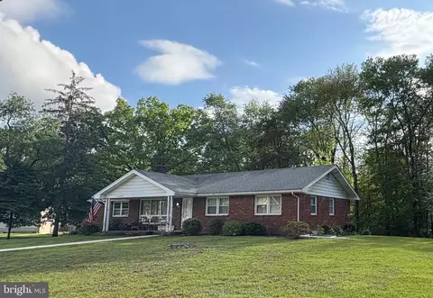 396 Franklin St, Clayton, NJ 08312
