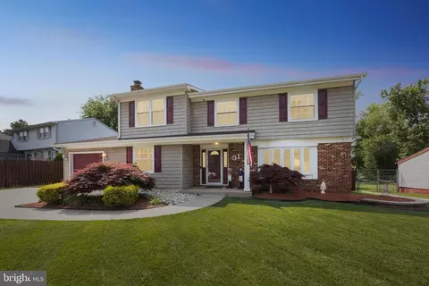 31 Bently Dr, Sewell, NJ 08080