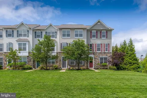 462 Aura Rd, Glassboro, NJ 08028